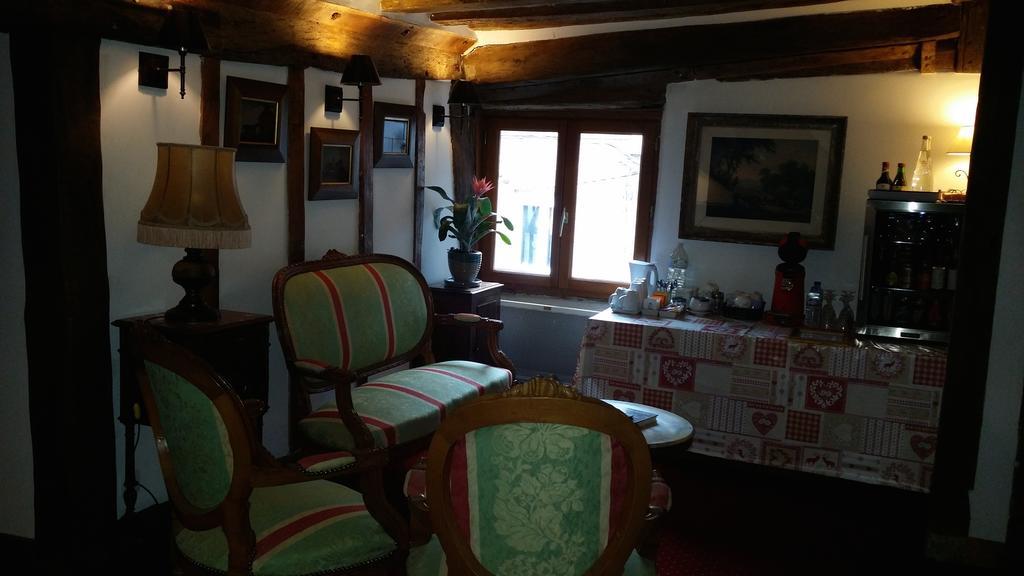 Les Trois Cheminees Chambres D'Hotes Livarot-Pays-d'Auge 외부 사진